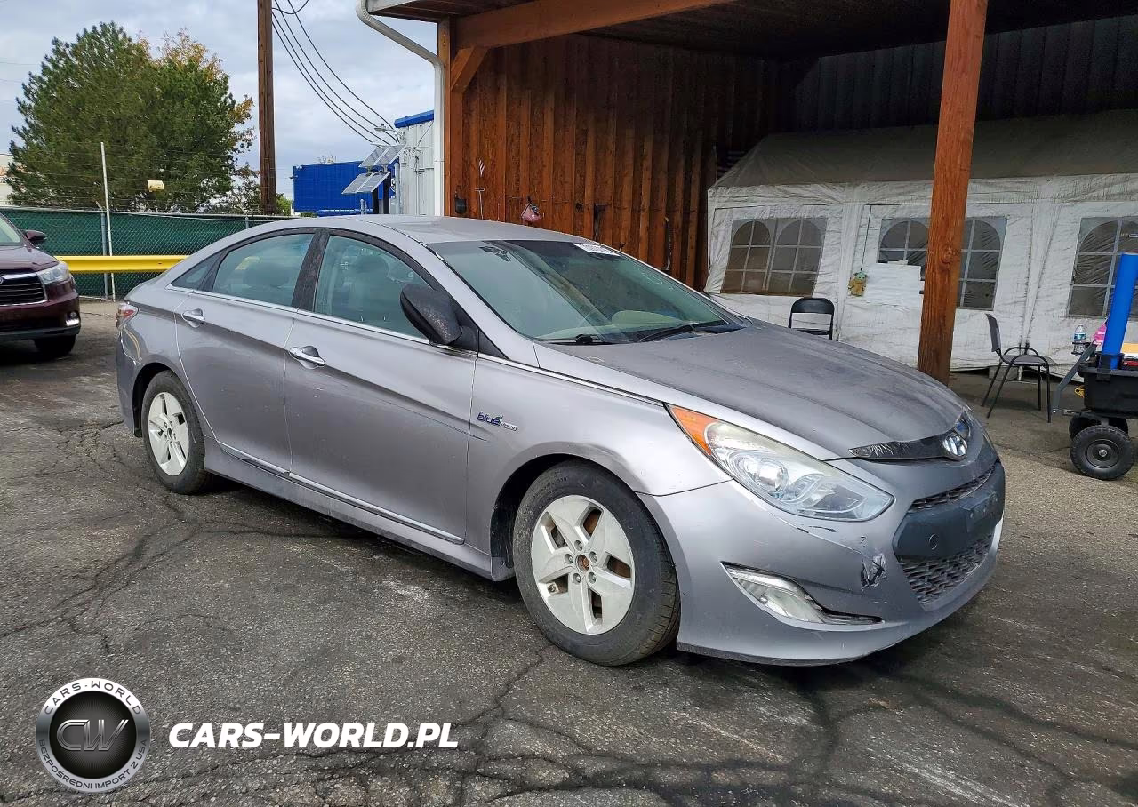 HYUNDAI SONATA HYB VIN:KMHEC4A40CA031491 - 4
