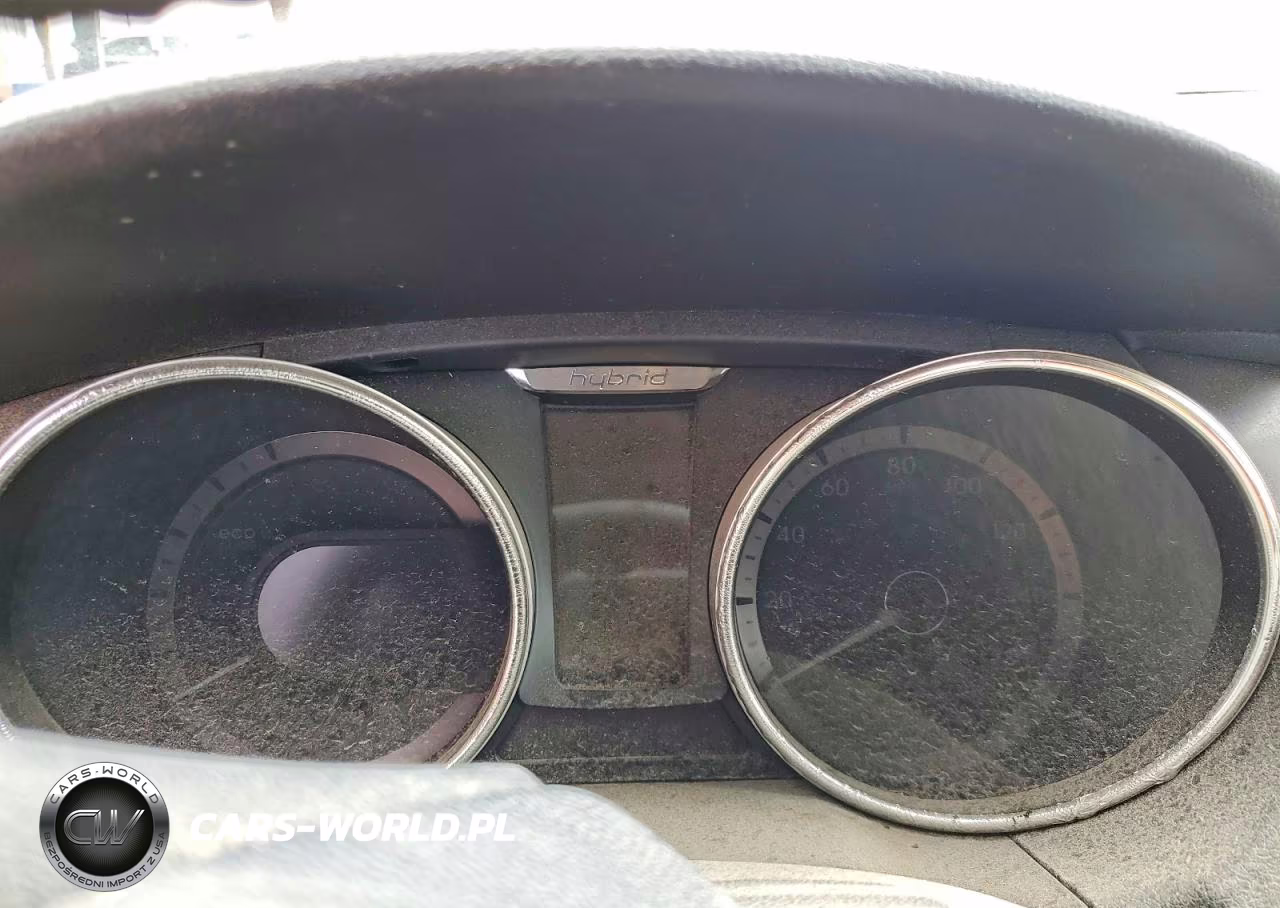 HYUNDAI SONATA HYB VIN:KMHEC4A40CA031491 - 9
