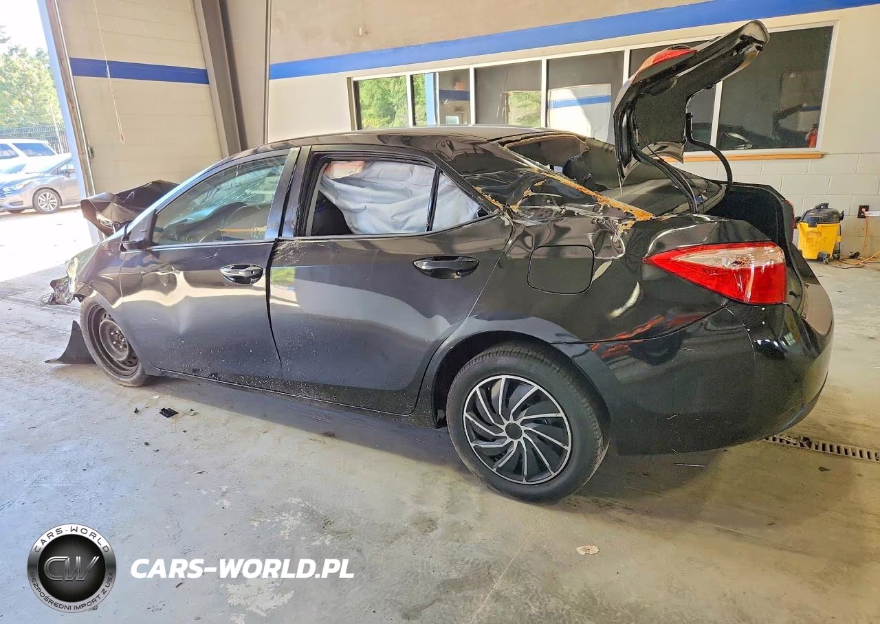 2017 Toyota Corolla Le VIN:5YFBURHE6HP699265 - 2