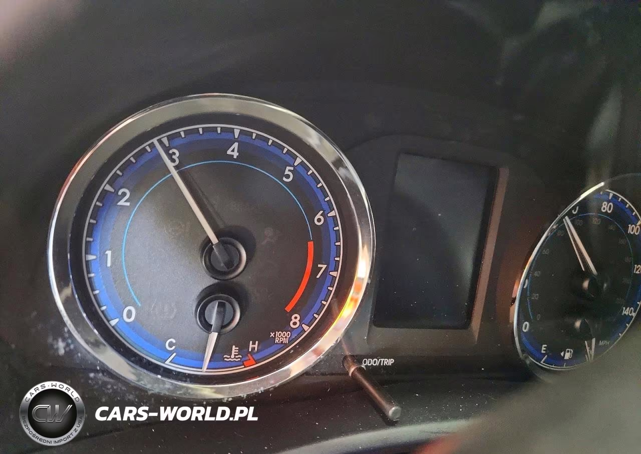 2017 Toyota Corolla Le VIN:5YFBURHE6HP699265 - 9