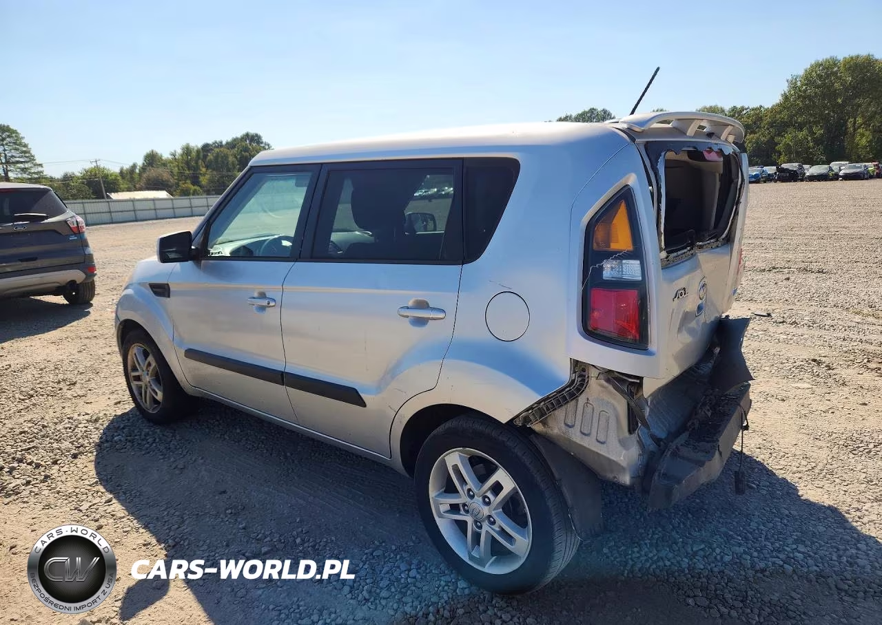 2011 Kia Soul + VIN:KNDJT2A28B7279084 - 2