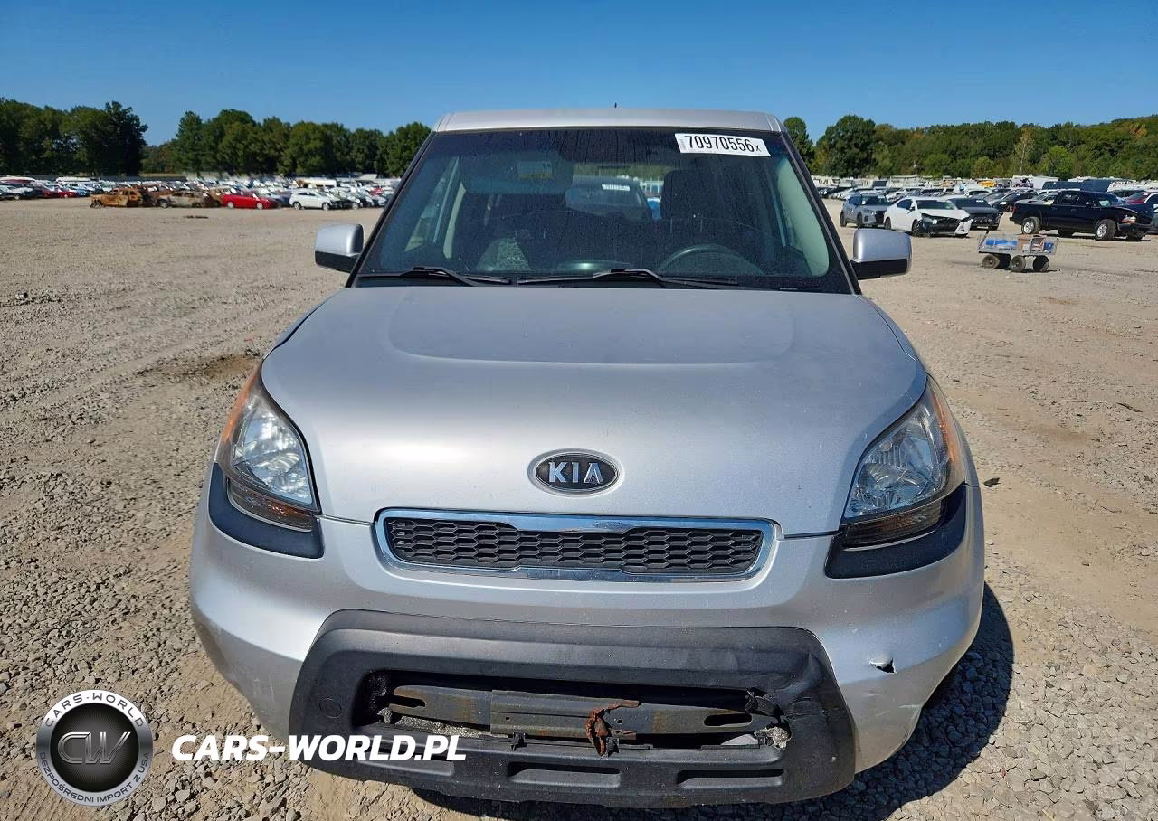 2011 Kia Soul + VIN:KNDJT2A28B7279084 - 5