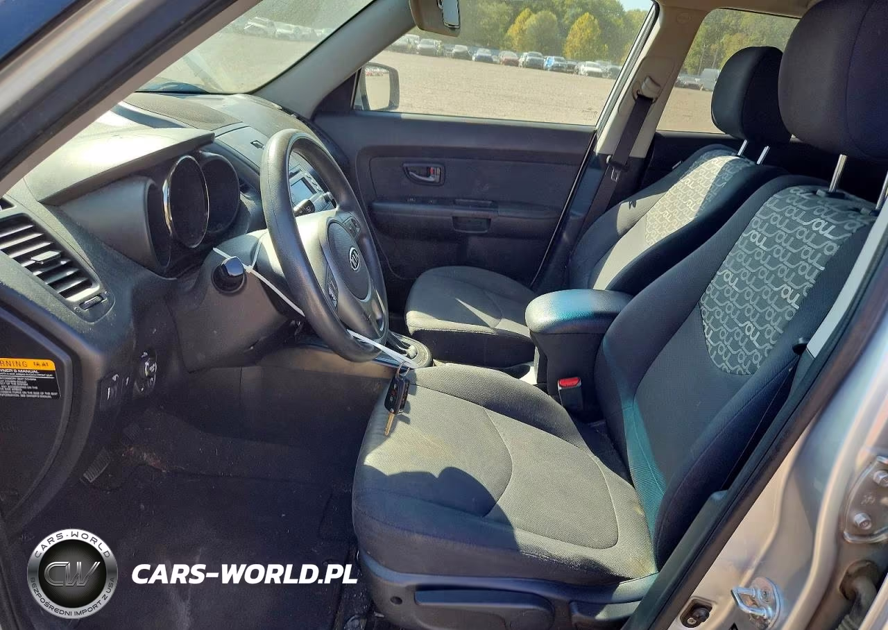 2011 Kia Soul + VIN:KNDJT2A28B7279084 - 7