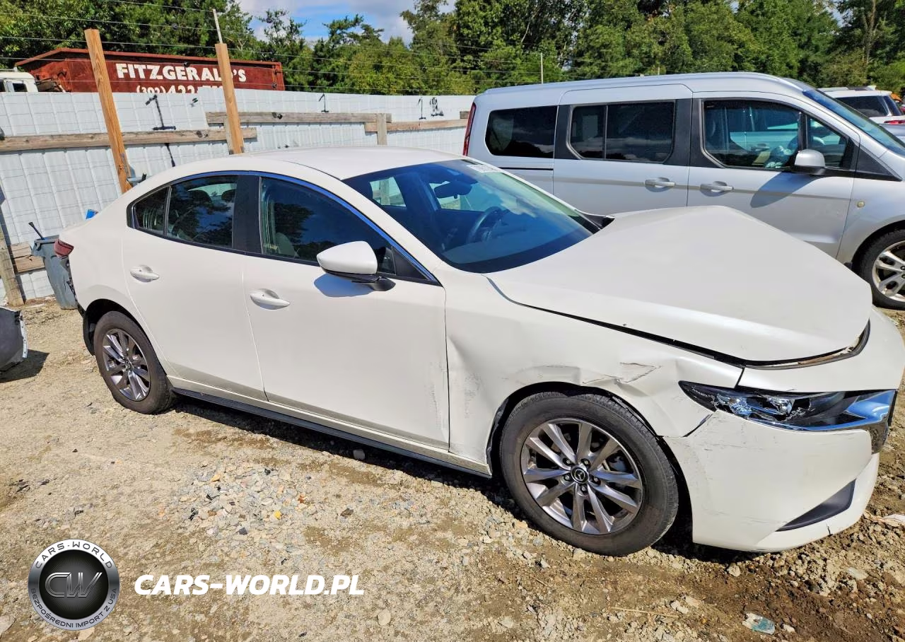 2022 Mazda 3 VIN:3MZBPAAL8NM301149 - 4