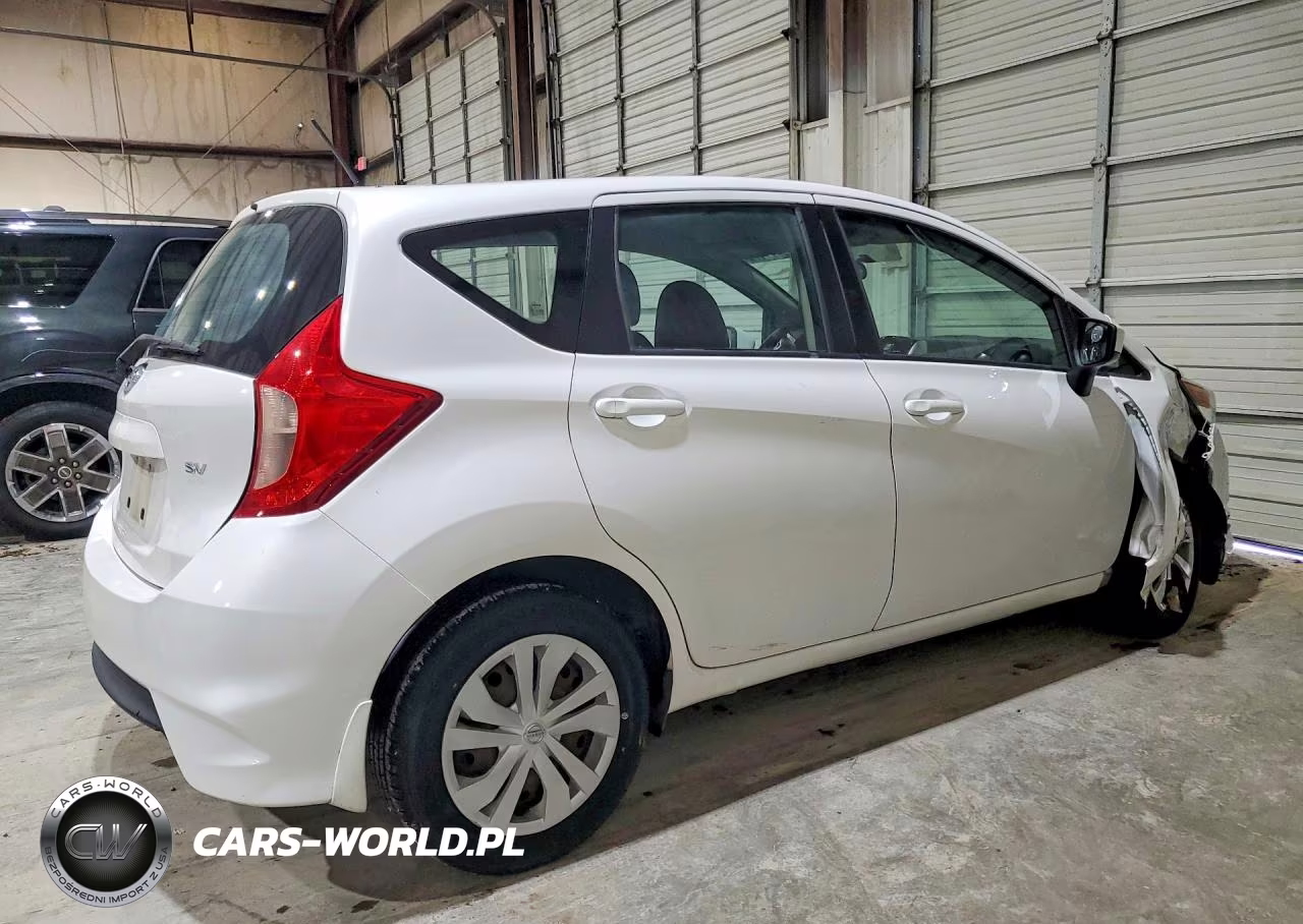 2017 Nissan Versa Note S Plus VIN:3N1CE2CP6HL381132 - 3