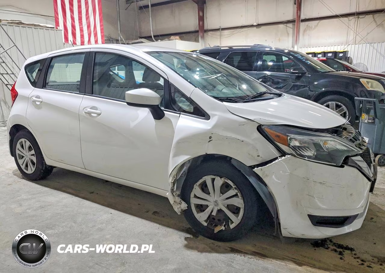 2017 Nissan Versa Note S Plus VIN:3N1CE2CP6HL381132 - 4