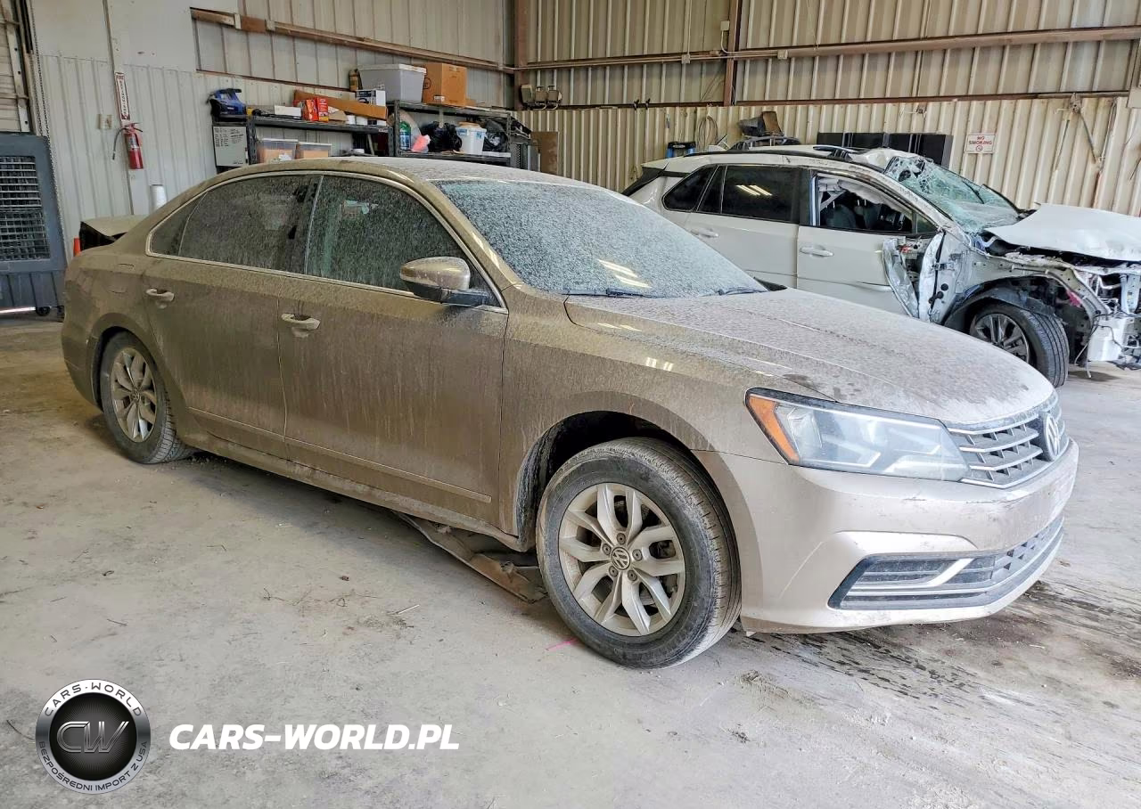 2016 Volkswagen Passat S VIN:1VWAT7A30GC038668 - 4
