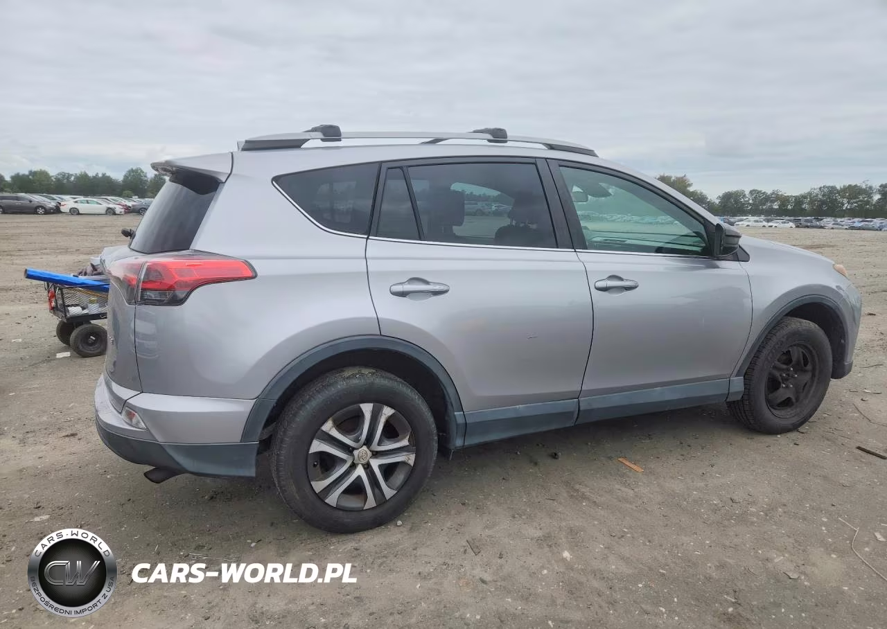 2017 Toyota Rav4 Le VIN:2T3ZFREV2HW371716 - 3