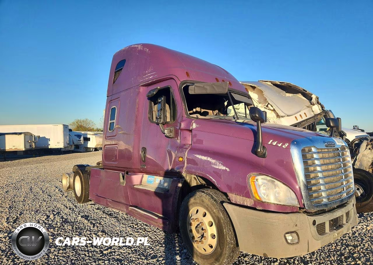 2015 Freightliner Cascadia 125 VIN:3AKJGLD54FSFN3099 - 4