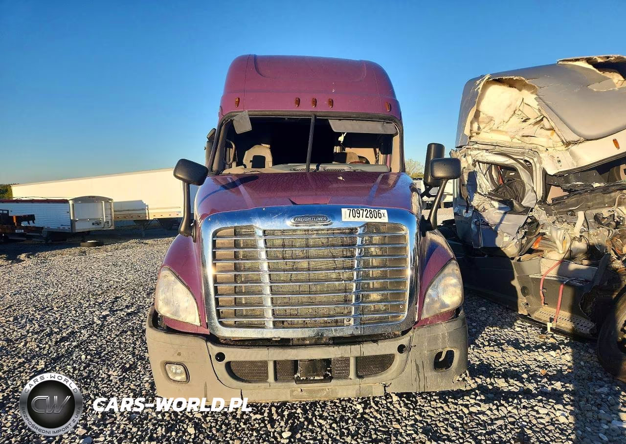 2015 Freightliner Cascadia 125 VIN:3AKJGLD54FSFN3099 - 5