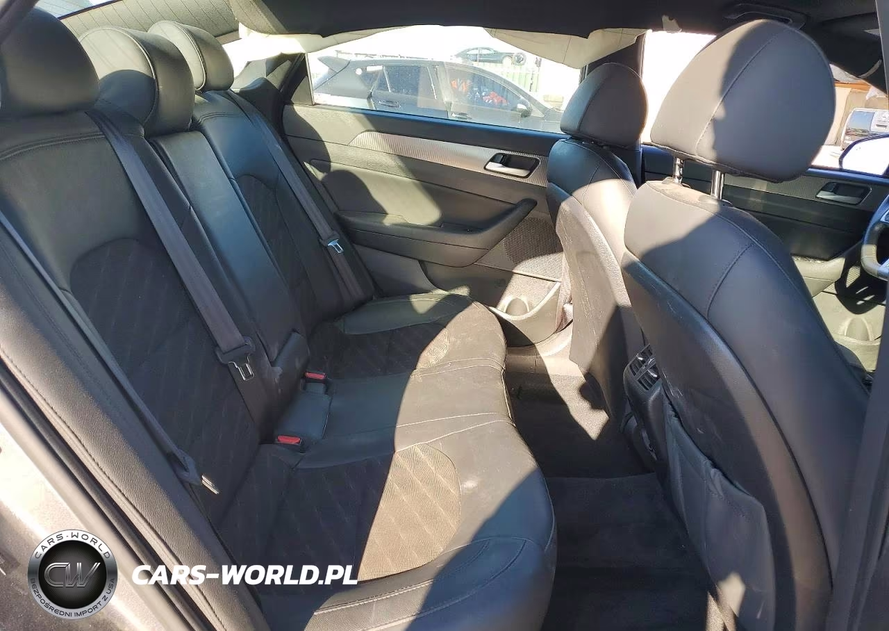 2019 Hyundai Sonata Sport VIN:5NPE34AFXKH805369 - 10