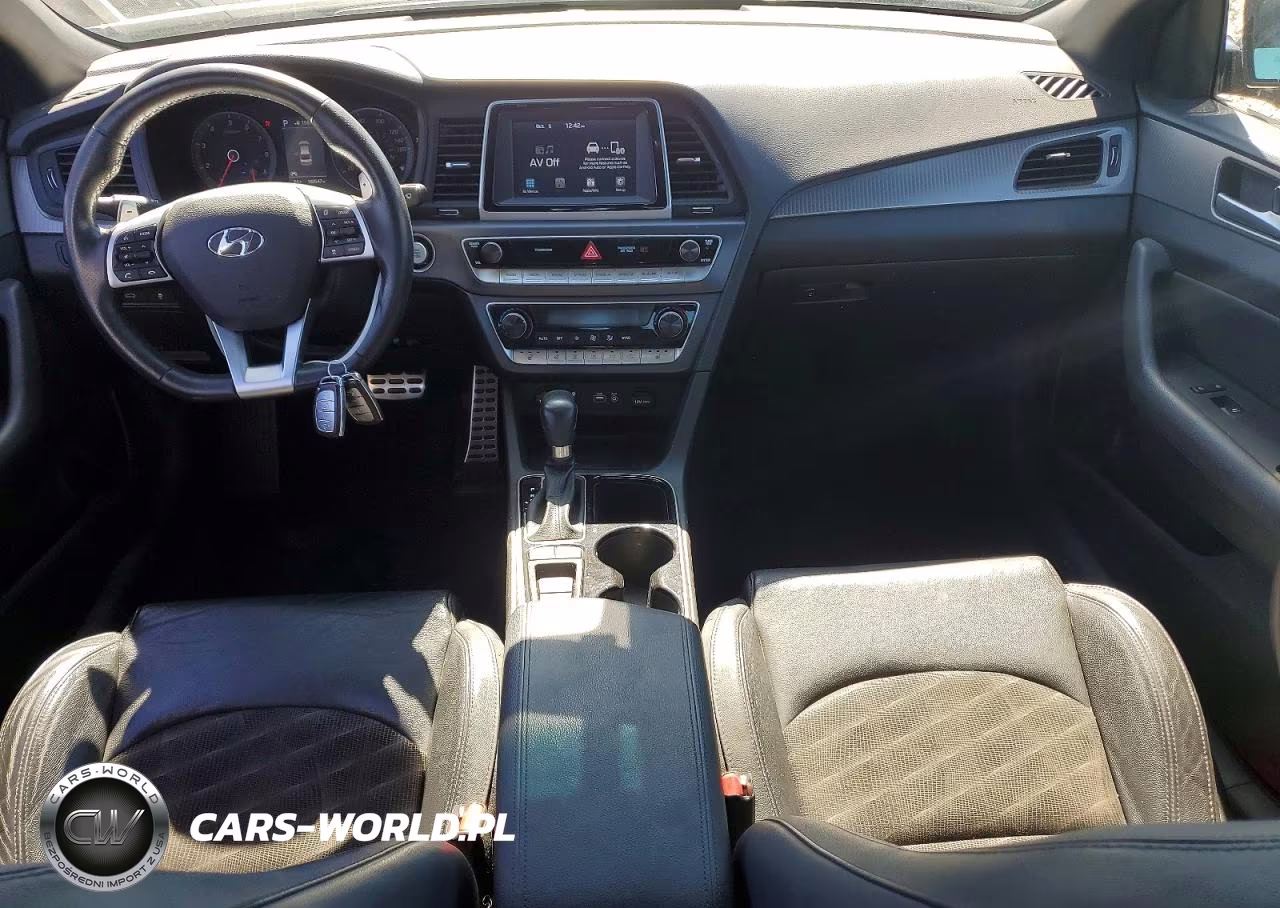 2019 Hyundai Sonata Sport VIN:5NPE34AFXKH805369 - 8