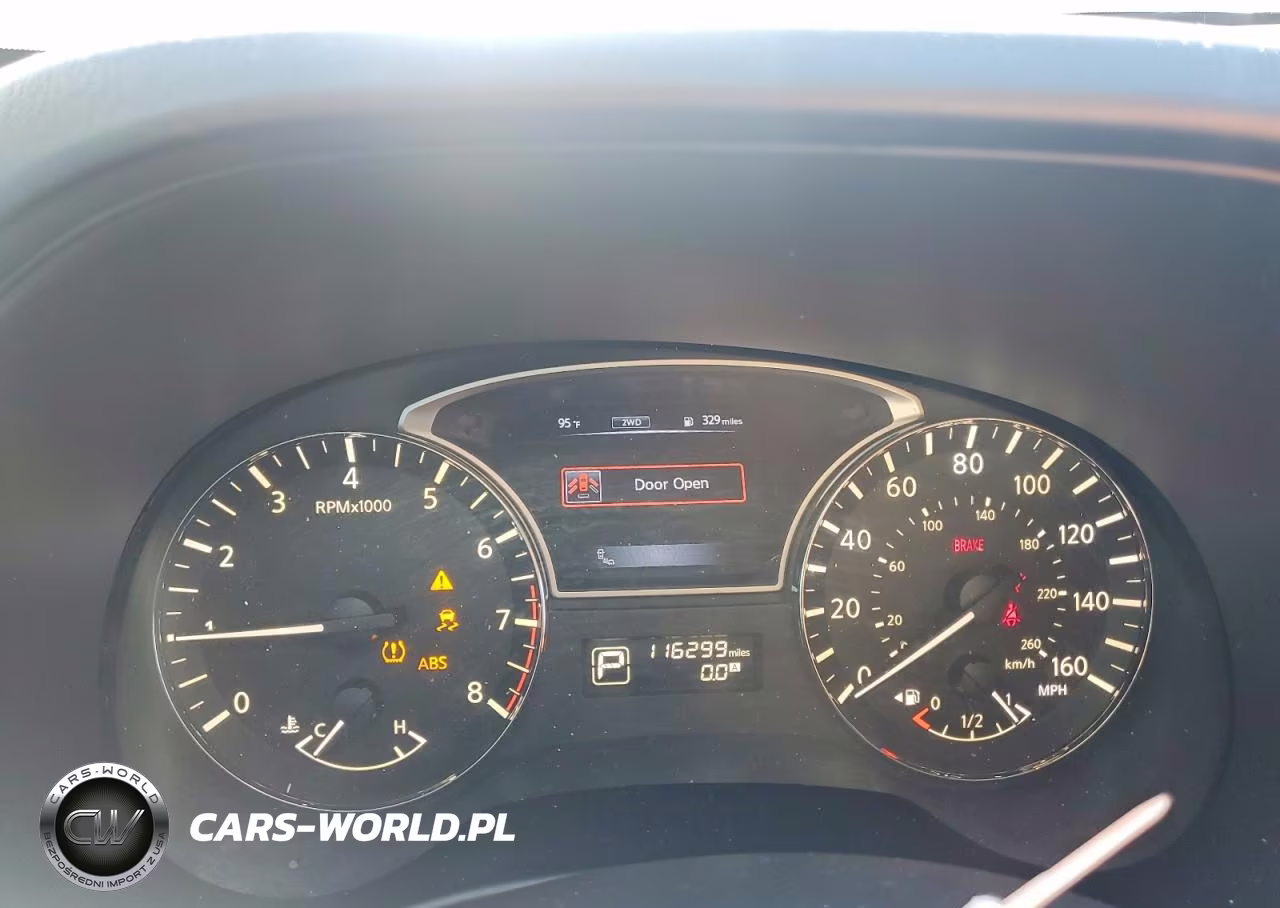 2015 Nissan Pathfinder S VIN:5N1AR2MM4FC690714 - 9