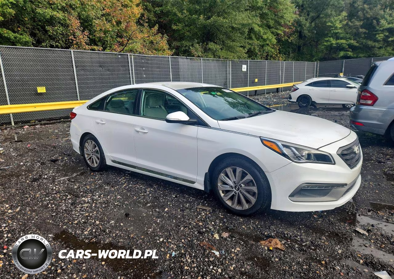 2017 Hyundai Sonata Sport VIN:5NPE34AF3HH466074 - 4