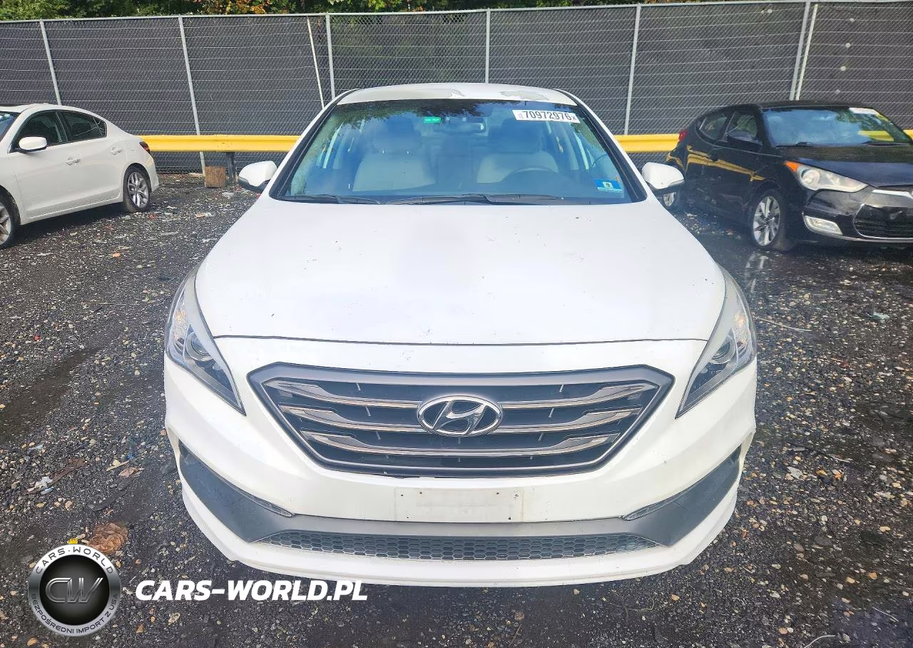 2017 Hyundai Sonata Sport VIN:5NPE34AF3HH466074 - 5