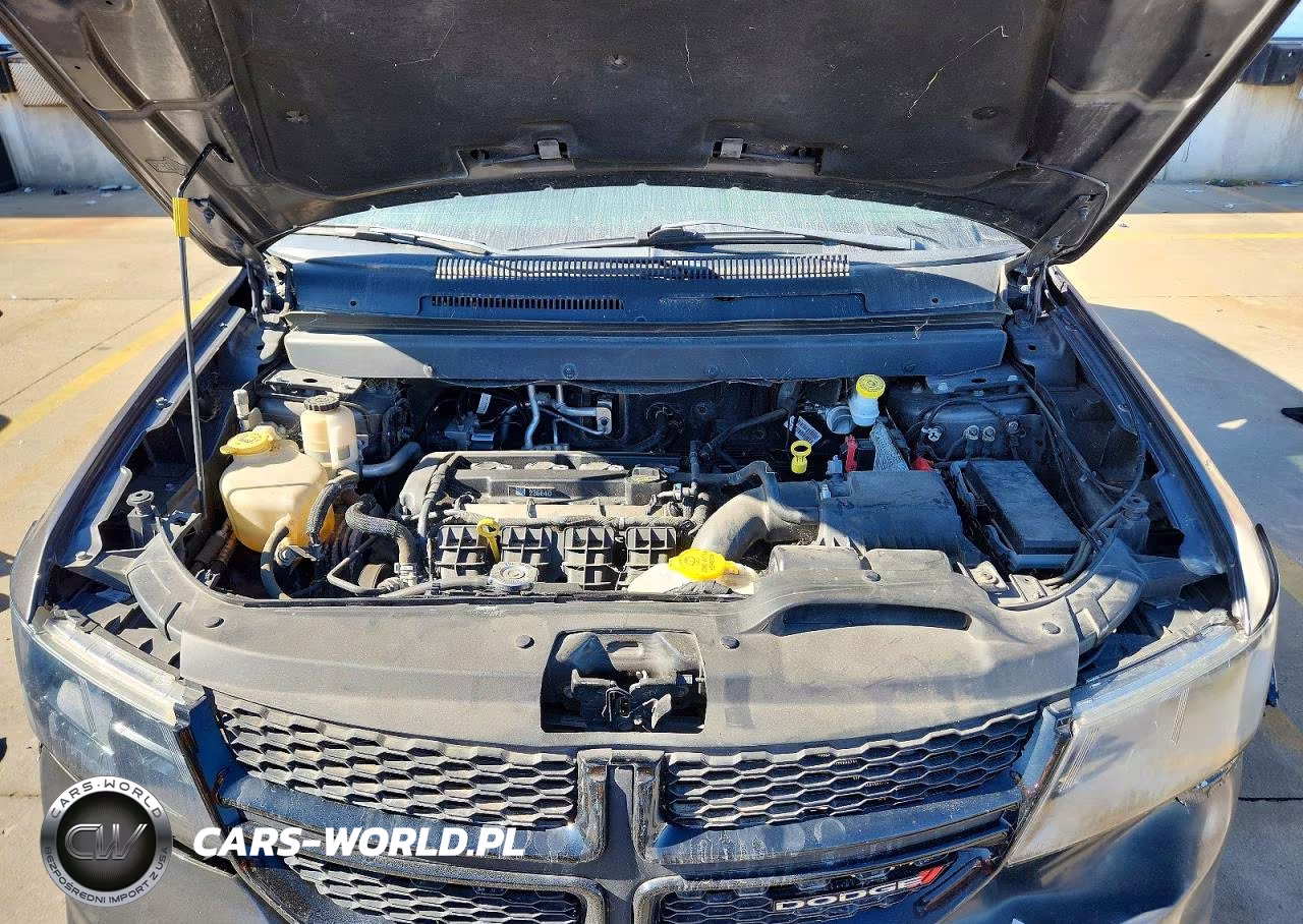 2020 Dodge Journey Crossroad VIN:3C4PDCGB3LT266647 - 12
