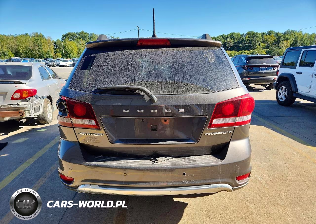 2020 Dodge Journey Crossroad VIN:3C4PDCGB3LT266647 - 6