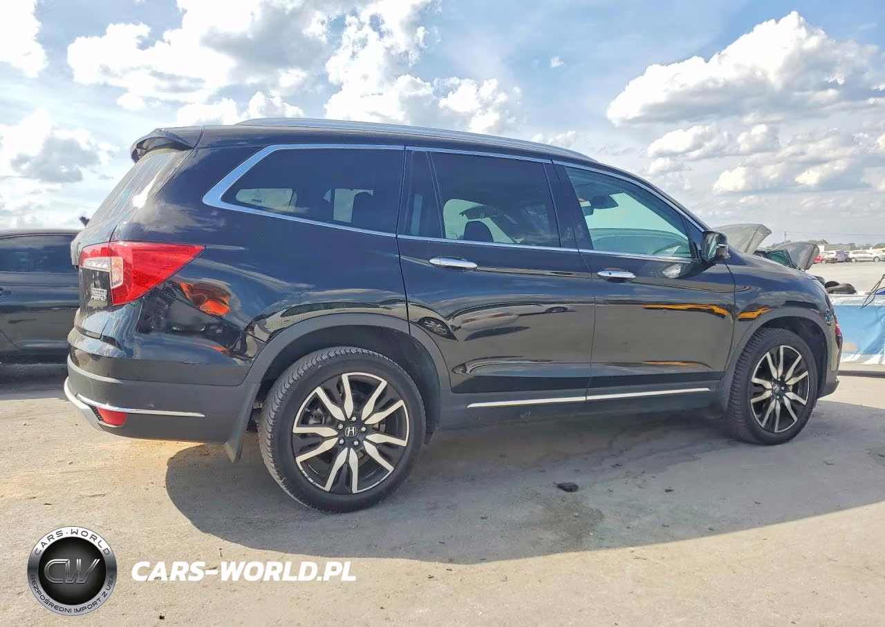 2021 Honda Pilot Touring VIN:5FNYF6H68MB006519 - 3