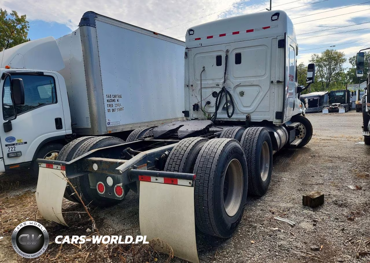 2014 Freightliner Cascadia 125 VIN:3AKJGLD59ESFT6233 - 3