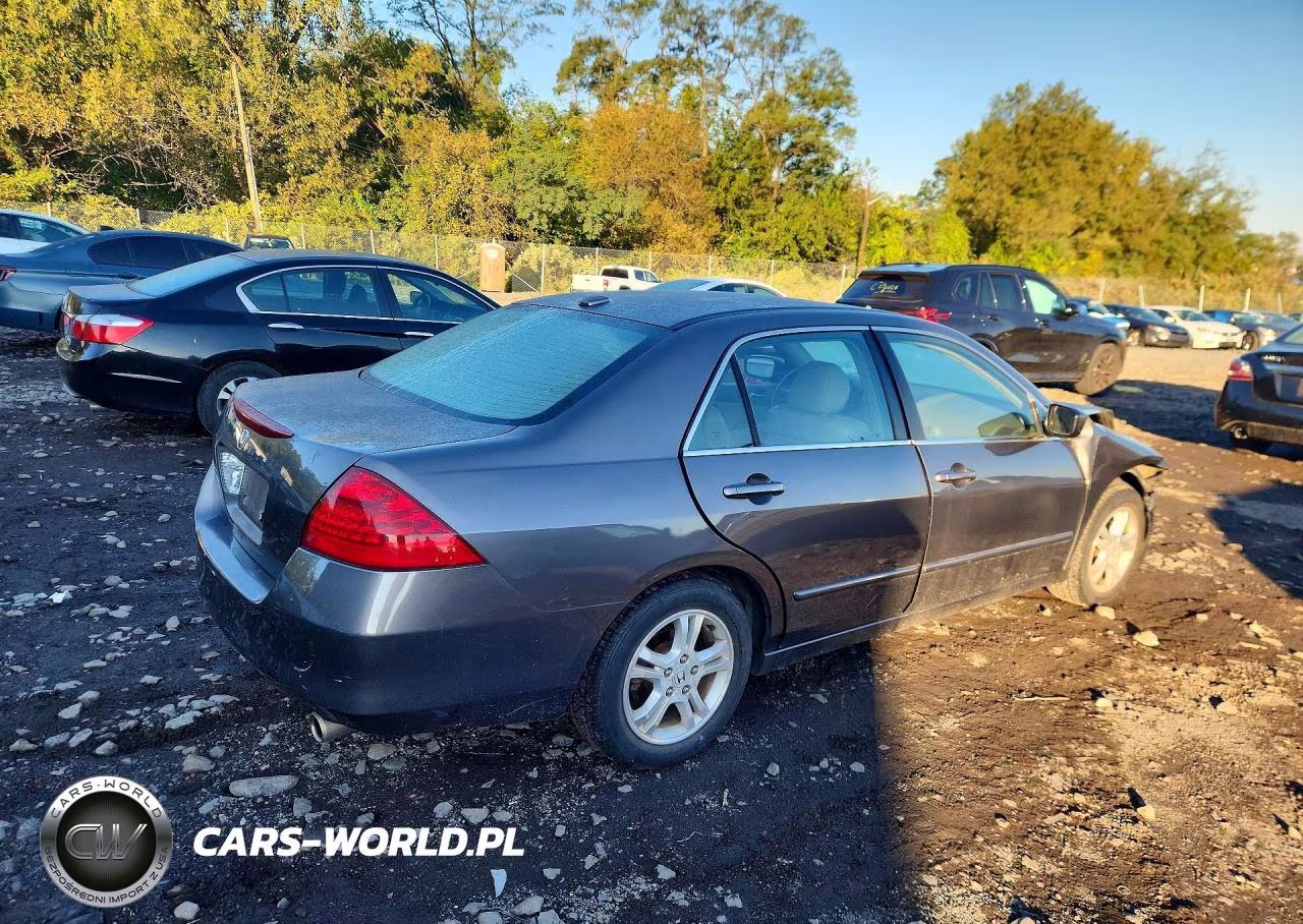 2007 Honda Accord Ex VIN:1HGCM56847A042057 - 3