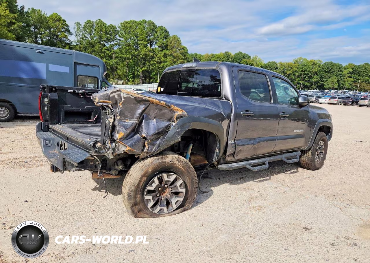 2017 Toyota Tacoma Trd Off-Road VIN:5TFCZ5AN8HX061416 - 3