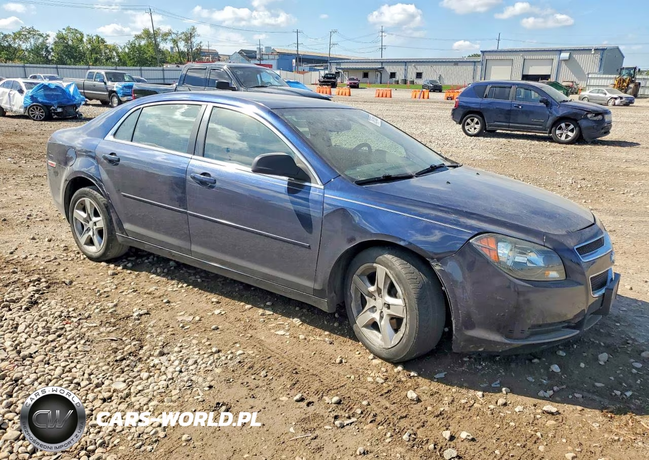 2010 Chevrolet Malibu Ls VIN:1G1ZB5EB3A4144766 - 4