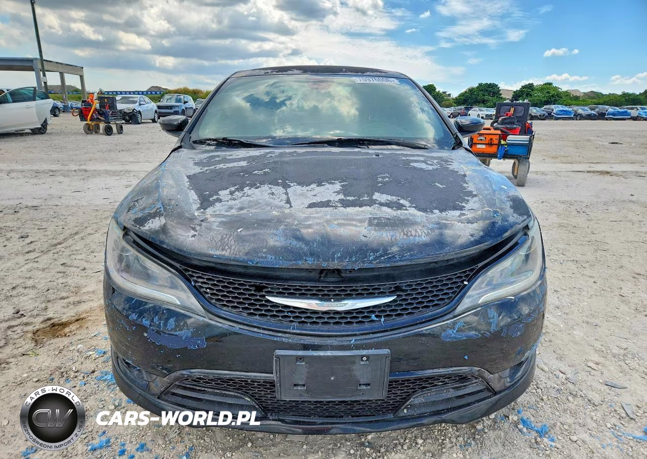2015 Chrysler 200 S VIN:1C3CCCBG8FN758796 - 5