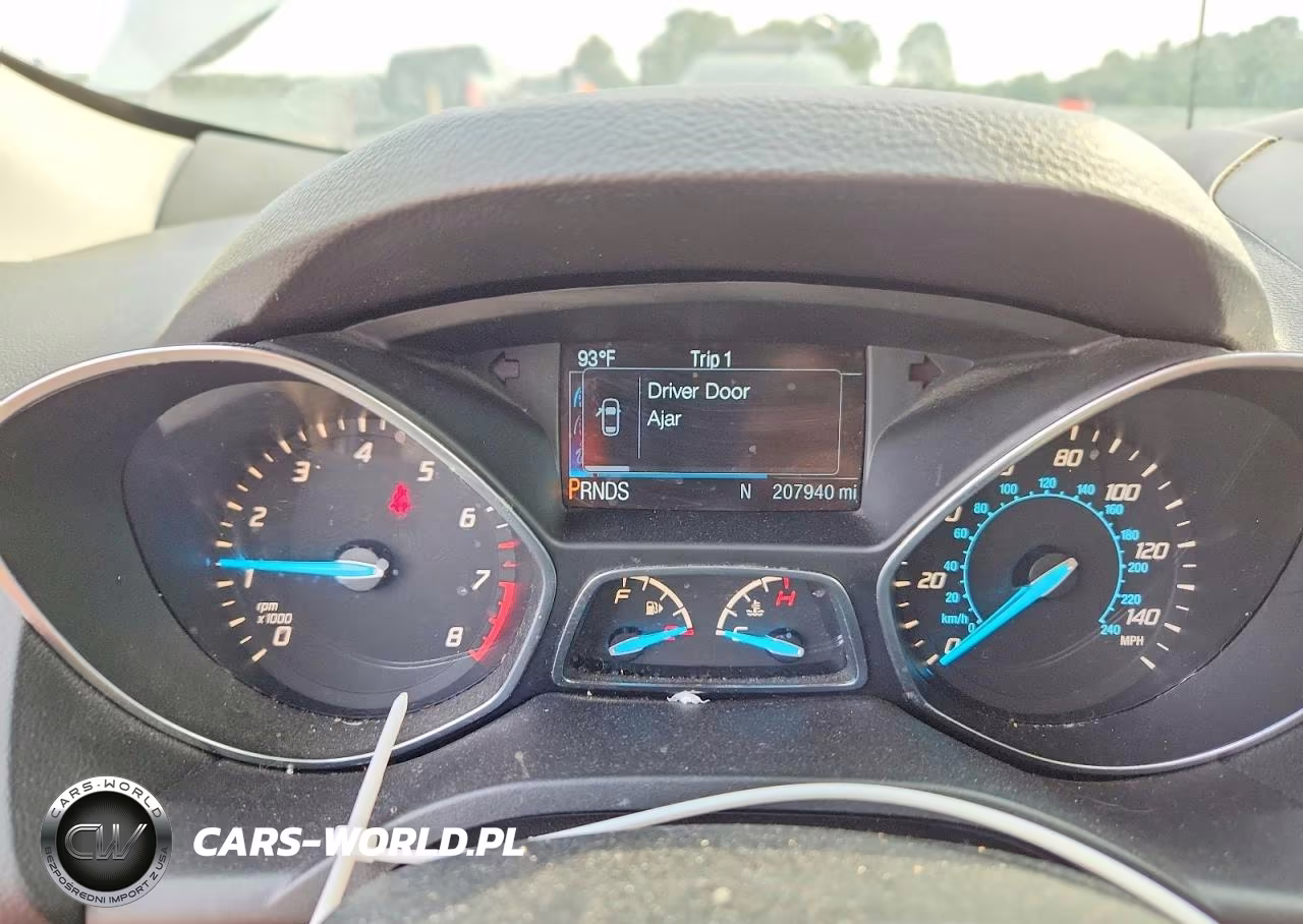 2016 Ford Escape Titanium VIN:1FMCU0J96GUB30667 - 9