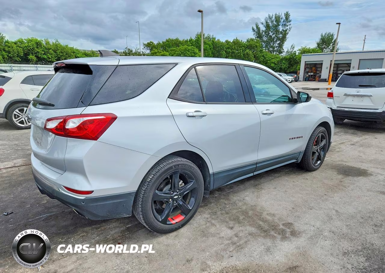 2020 Chevrolet Equinox Lt VIN:2GNAXLEX5L6110830 - 3