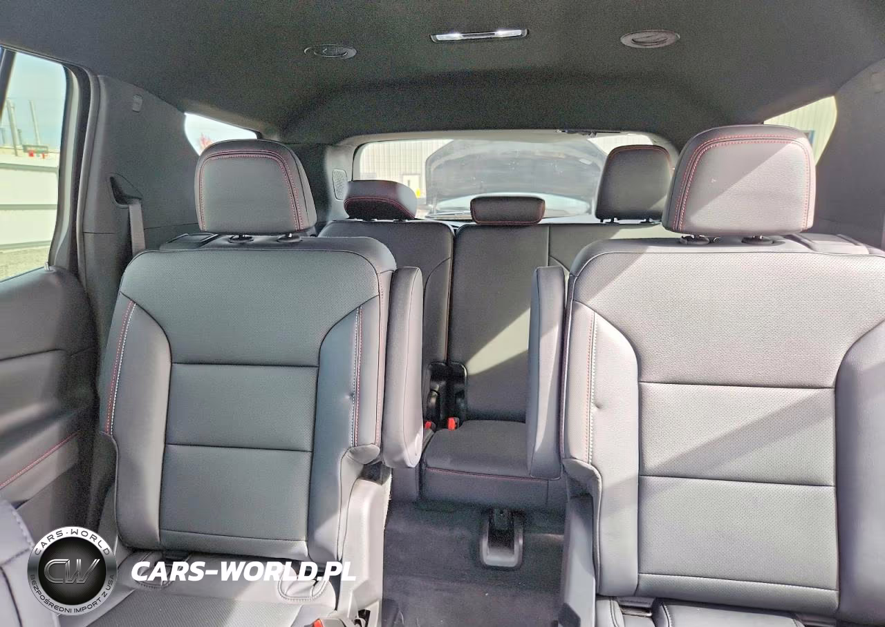 2026 Chevrolet Traverse Z71 VIN:1GNEVJKS3TJ288159 - 10