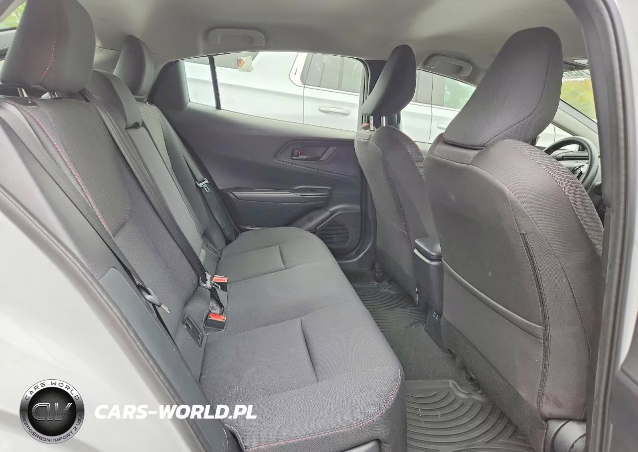 2025 Toyota Prius Plug-In Hybrid Se VIN:JTDACACU2S3053185 - 10