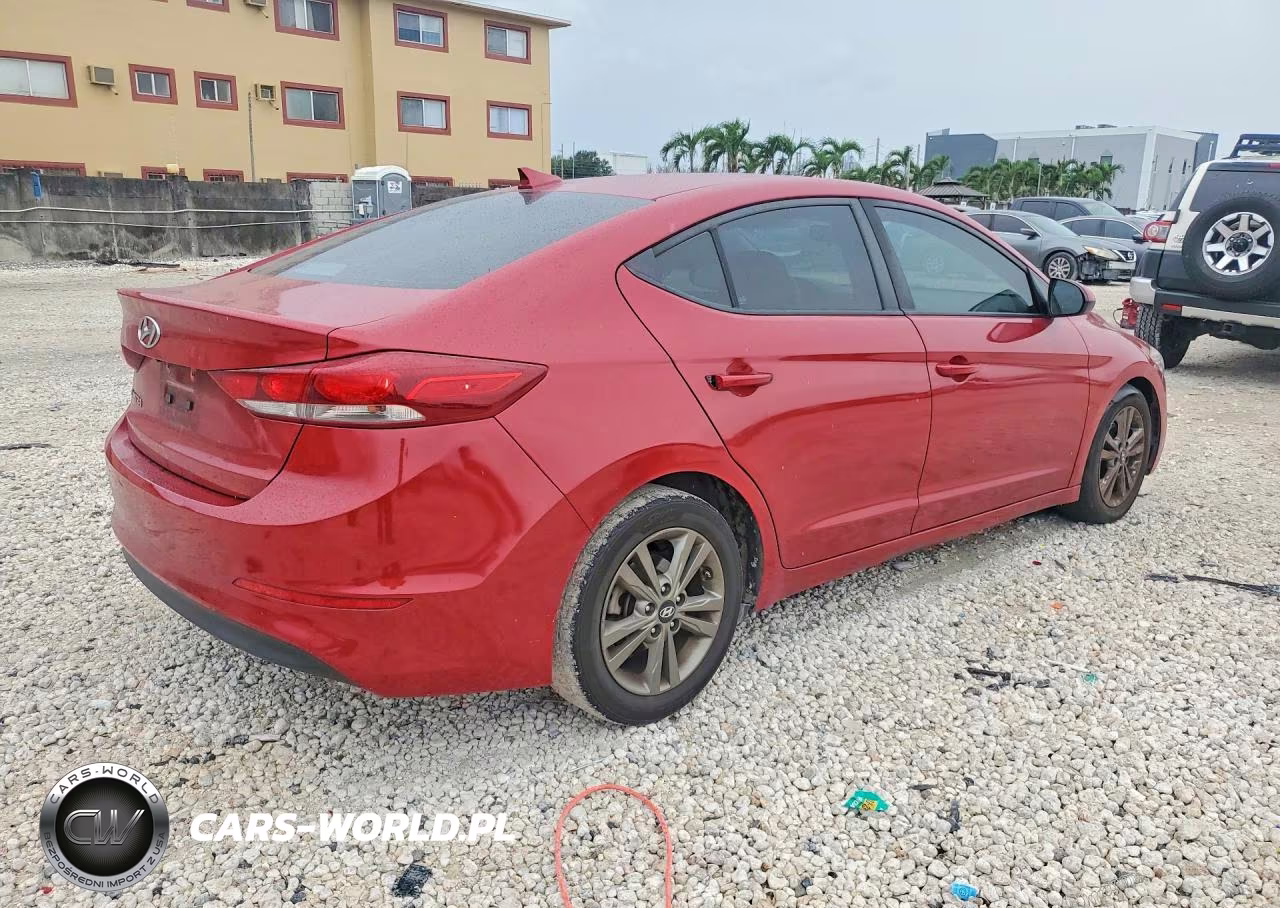 2018 Hyundai Elantra Sel VIN:5NPD84LF9JH374841 - 3
