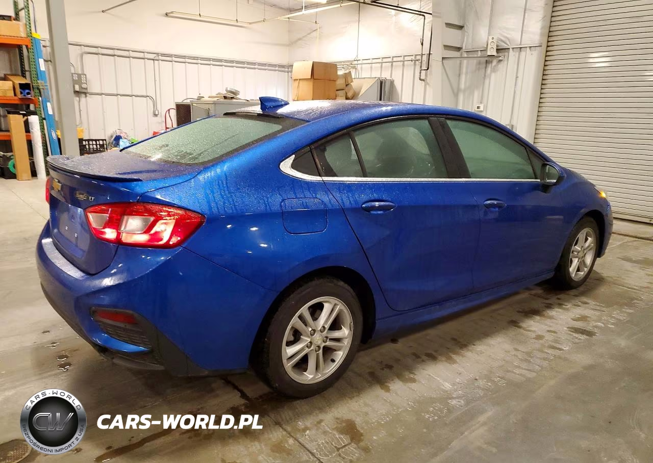 2017 Chevrolet Cruze Lt VIN:1G1BE5SM7H7268949 - 3