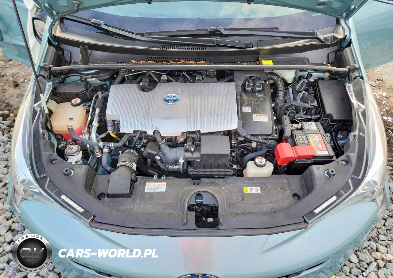 2018 Toyota Prius Three Touring VIN:JTDKARFU3J3060228 - 11