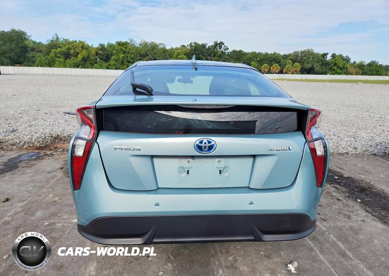 2018 Toyota Prius Three Touring VIN:JTDKARFU3J3060228 - 6