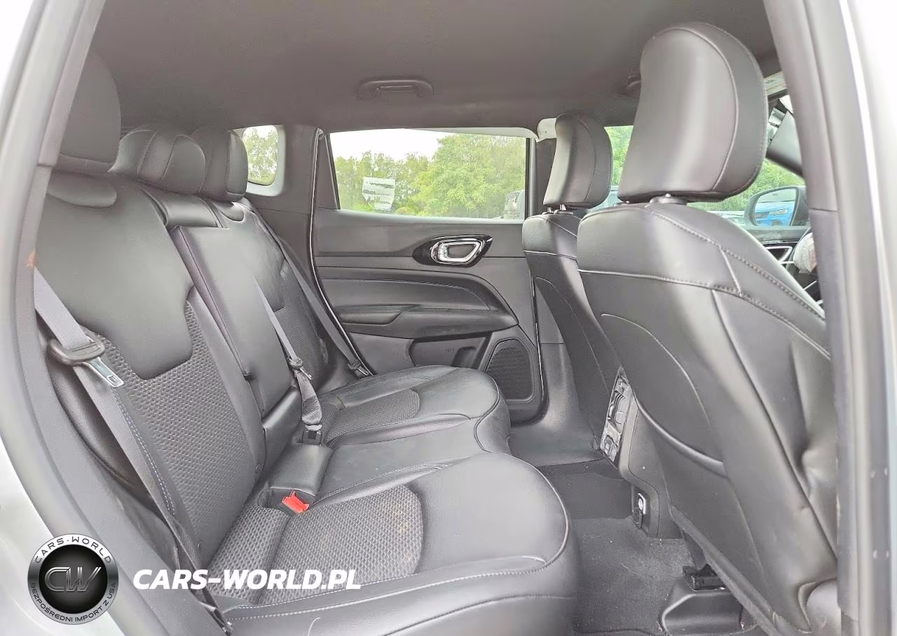 2026 Jeep Compass Latitude VIN:3C4NJDBN3TT241321 - 11