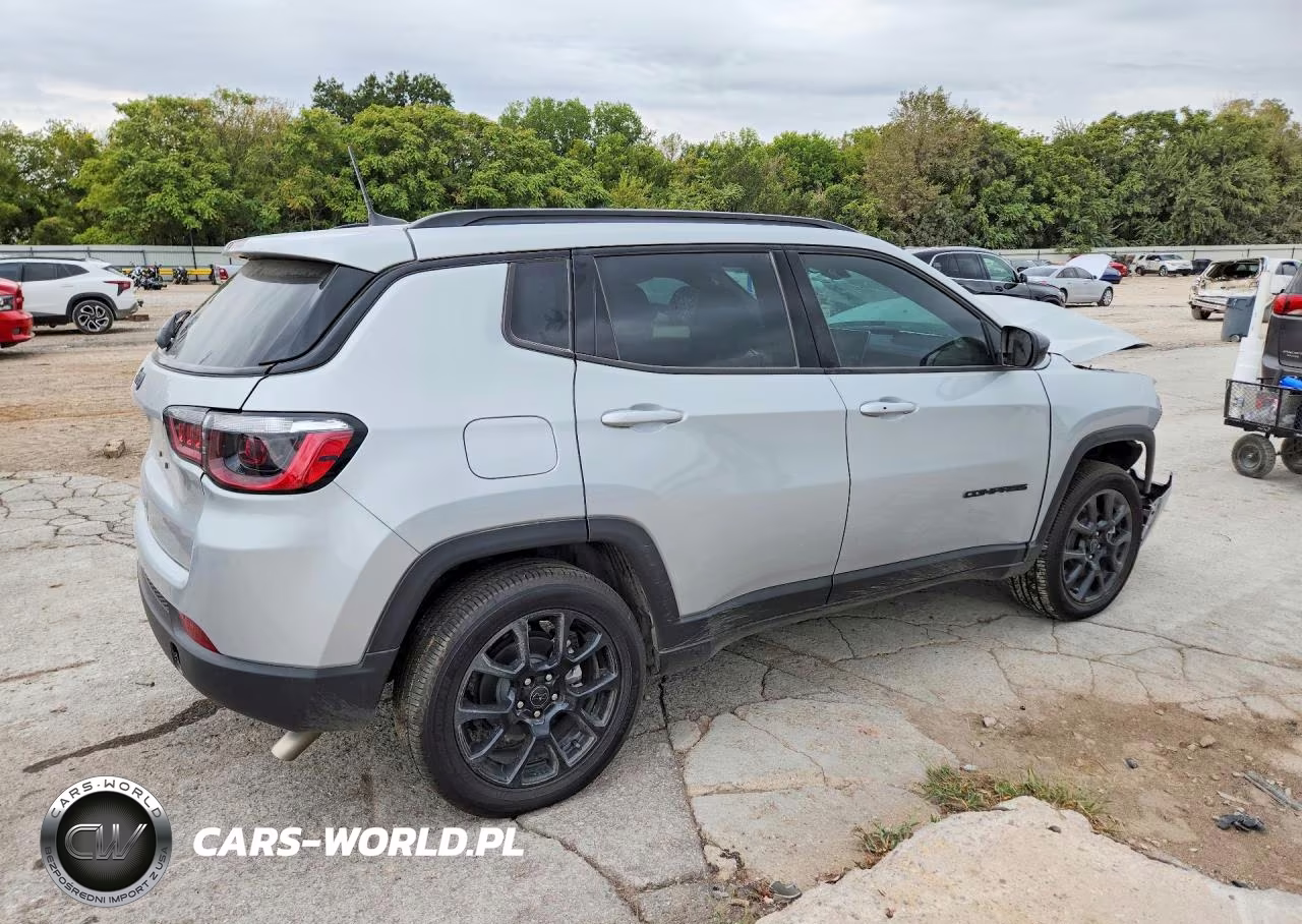 2026 Jeep Compass Latitude VIN:3C4NJDBN3TT241321 - 3