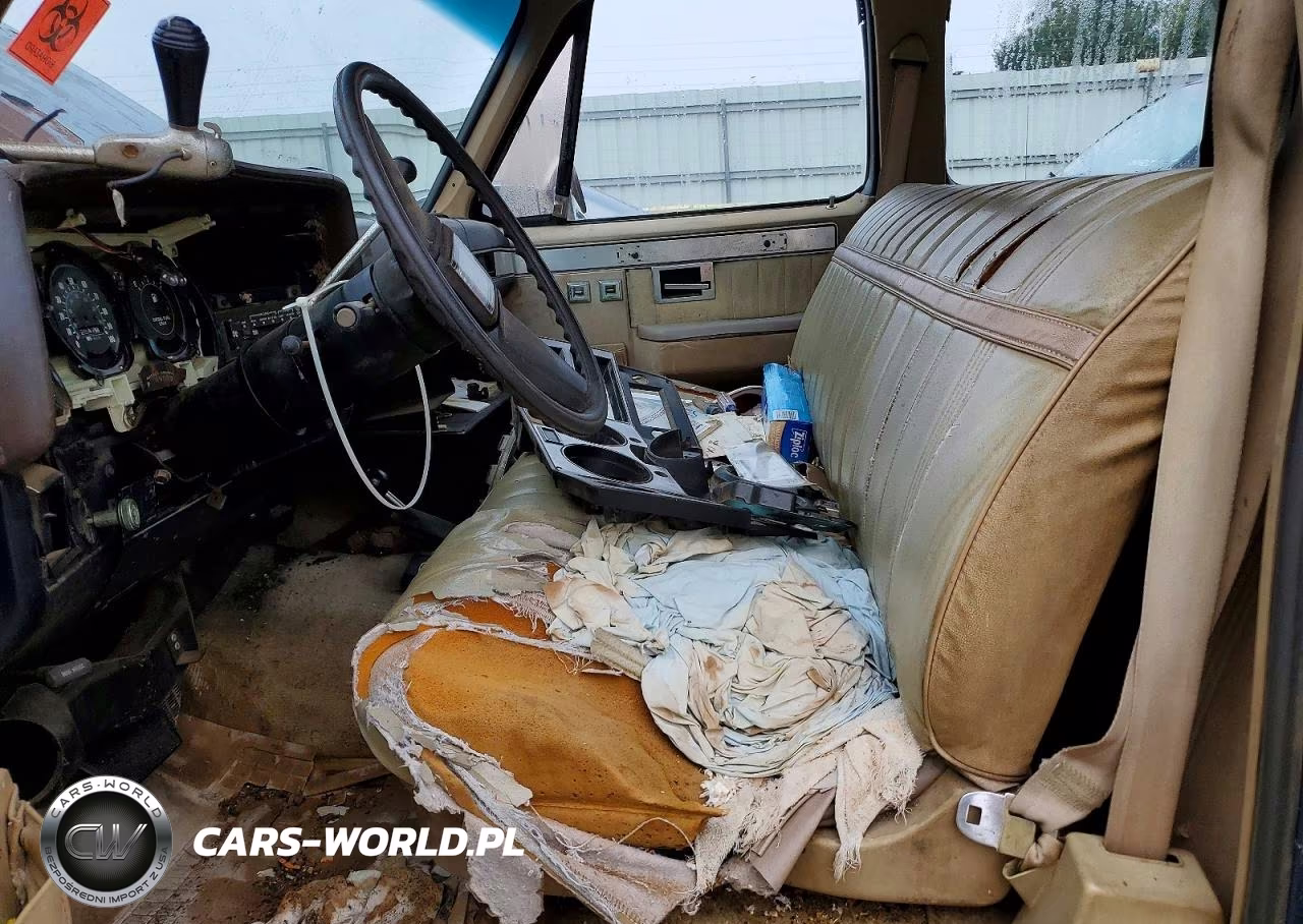 1982 GMC Suburban K1500 VIN:1G5FK16C4CF511294 - 7