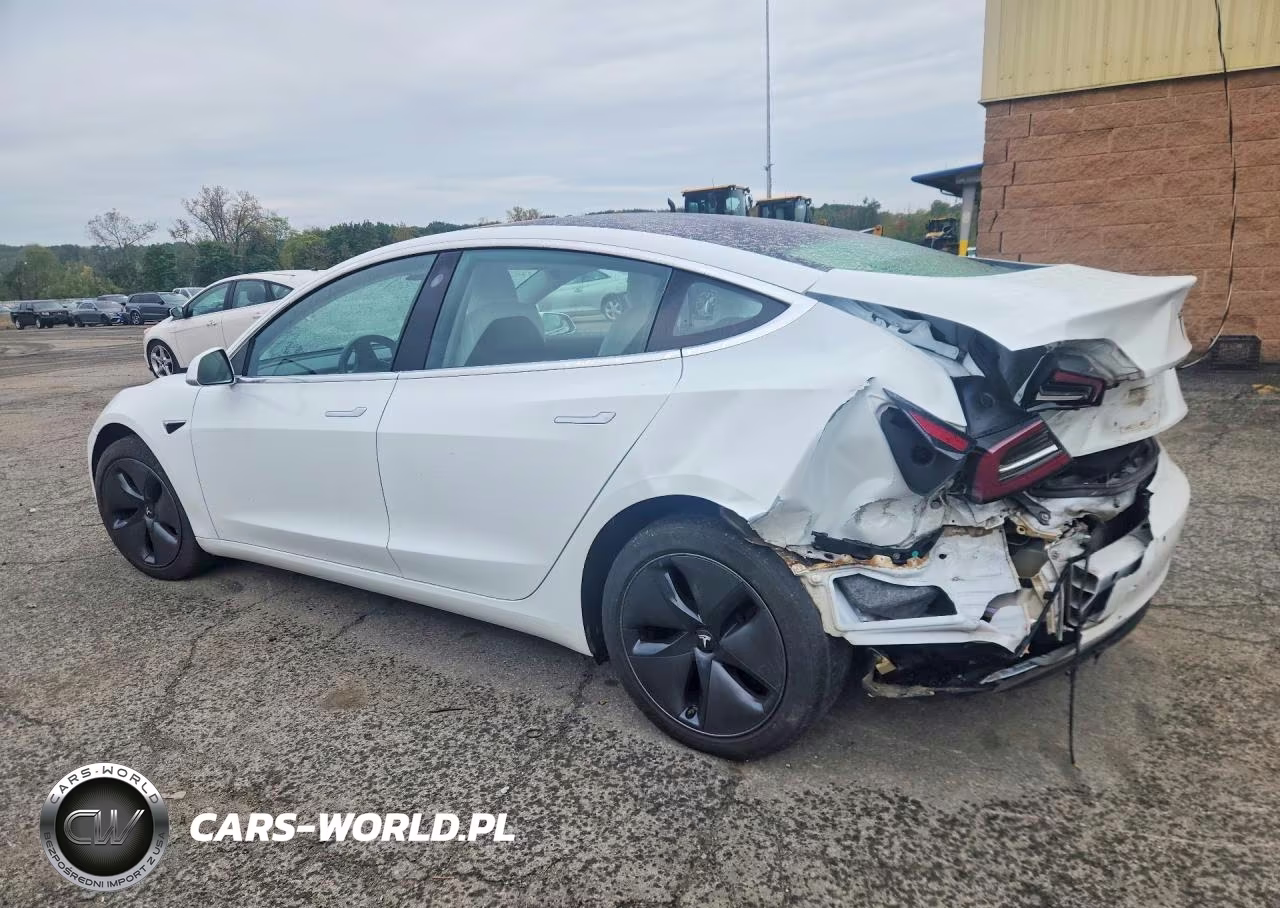 2018 Tesla Model 3 VIN:5YJ3E1EB6JF096976 - 2