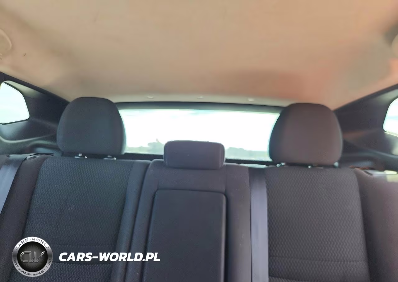 2018 Nissan Rogue Sport S VIN:JN1BJ1CP8JW155062 - 10