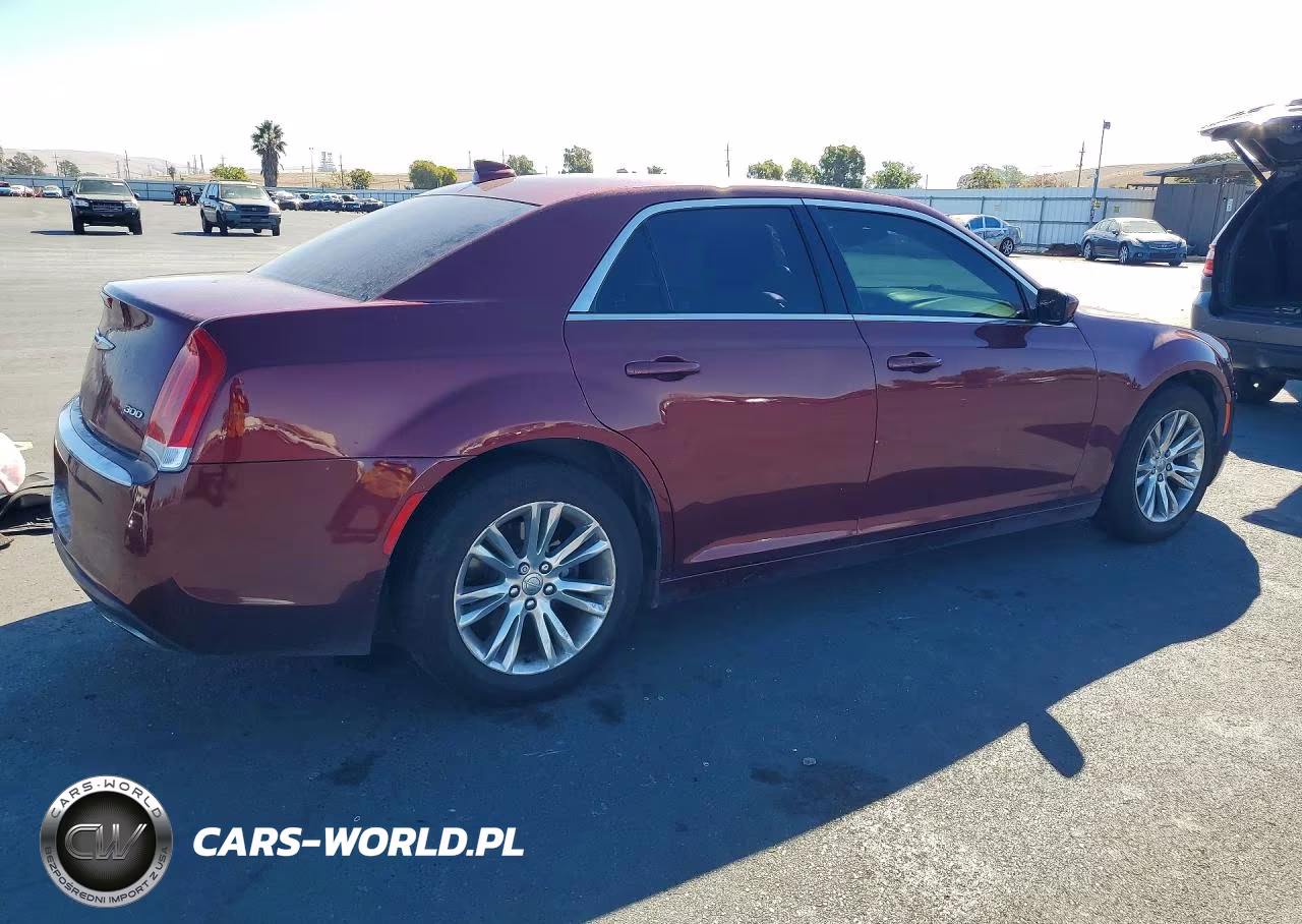 2016 Chrysler 300 Limited VIN:2C3CCAAG6GH343721 - 3