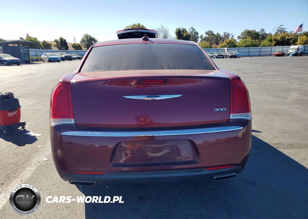 2016 Chrysler 300 Limited VIN:2C3CCAAG6GH343721 - 6