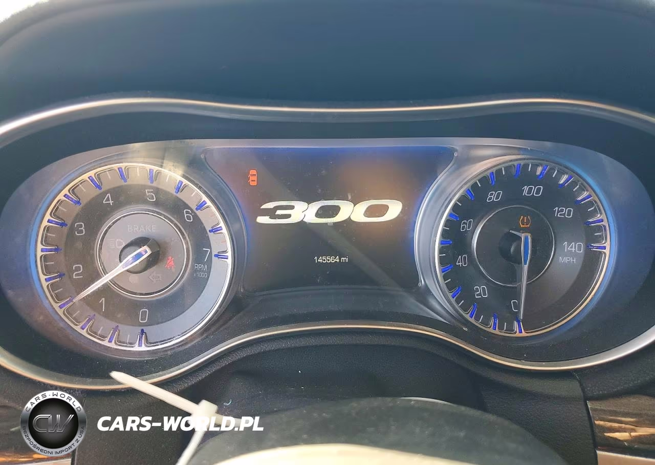 2016 Chrysler 300 Limited VIN:2C3CCAAG6GH343721 - 9
