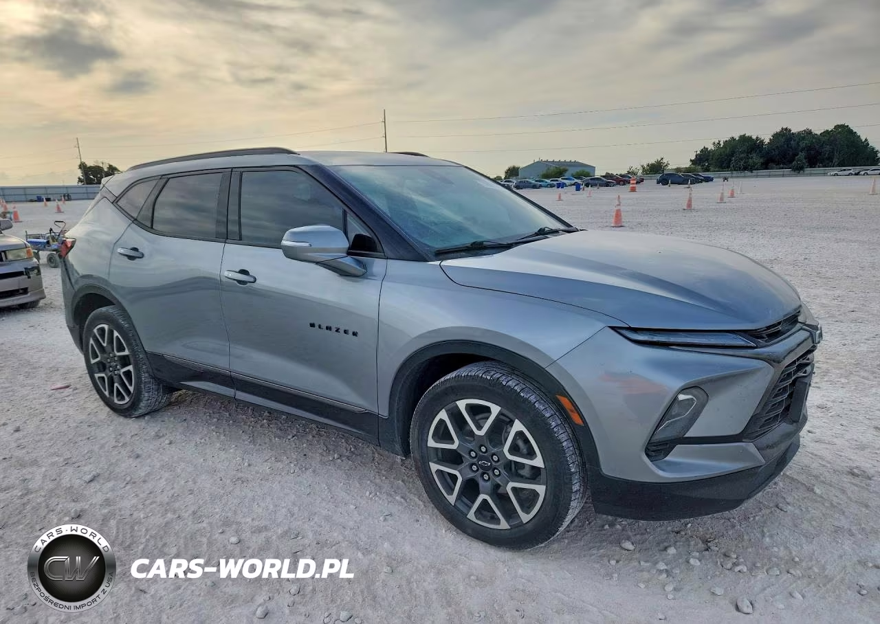 2023 Chevrolet Blazer Rs VIN:3GNKBERS6PS234674 - 4