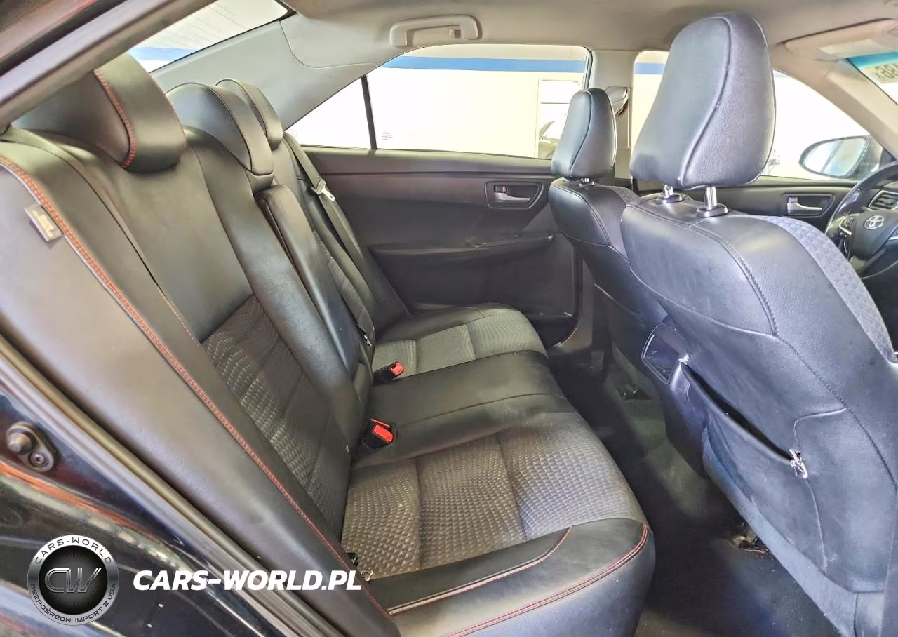 2015 Toyota Camry Se VIN:4T1BF1FKXFU492197 - 10