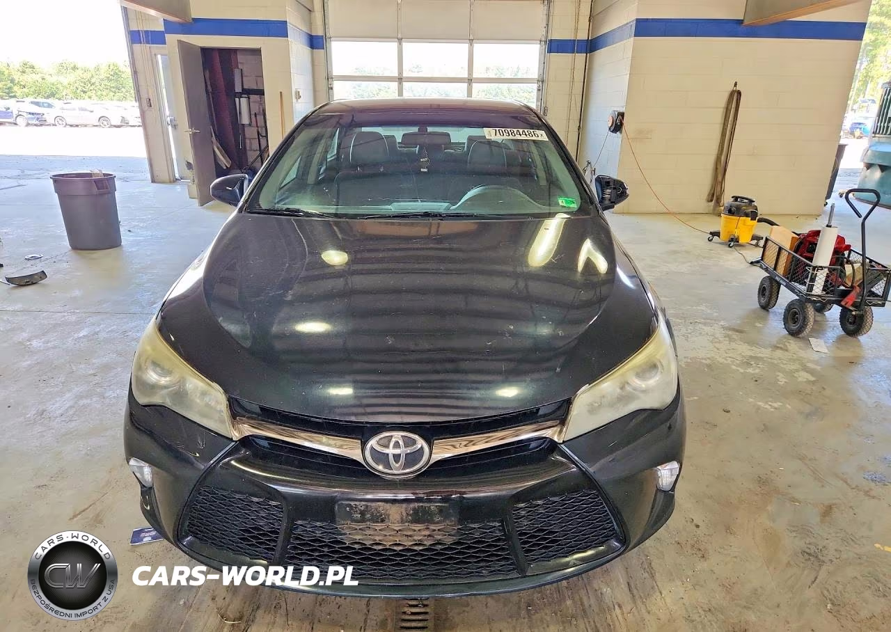2015 Toyota Camry Se VIN:4T1BF1FKXFU492197 - 5