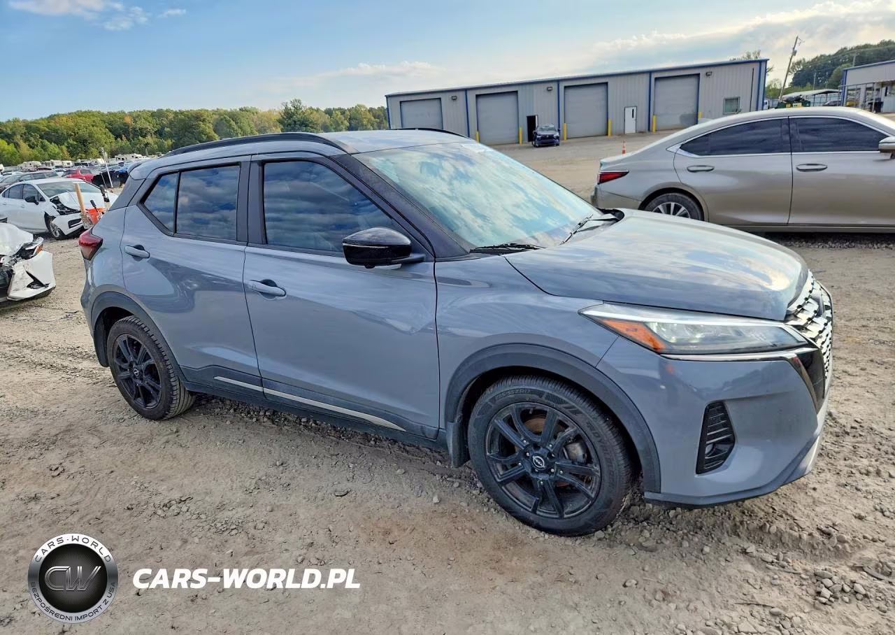 2022 Nissan Kicks Sr VIN:3N1CP5DV3NL496288 - 4