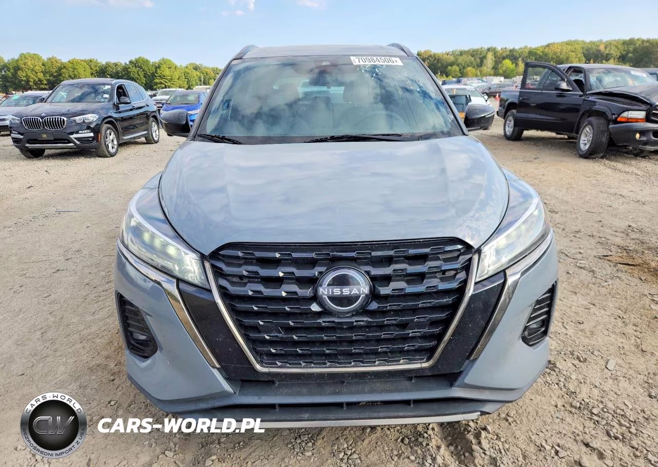 2022 Nissan Kicks Sr VIN:3N1CP5DV3NL496288 - 5