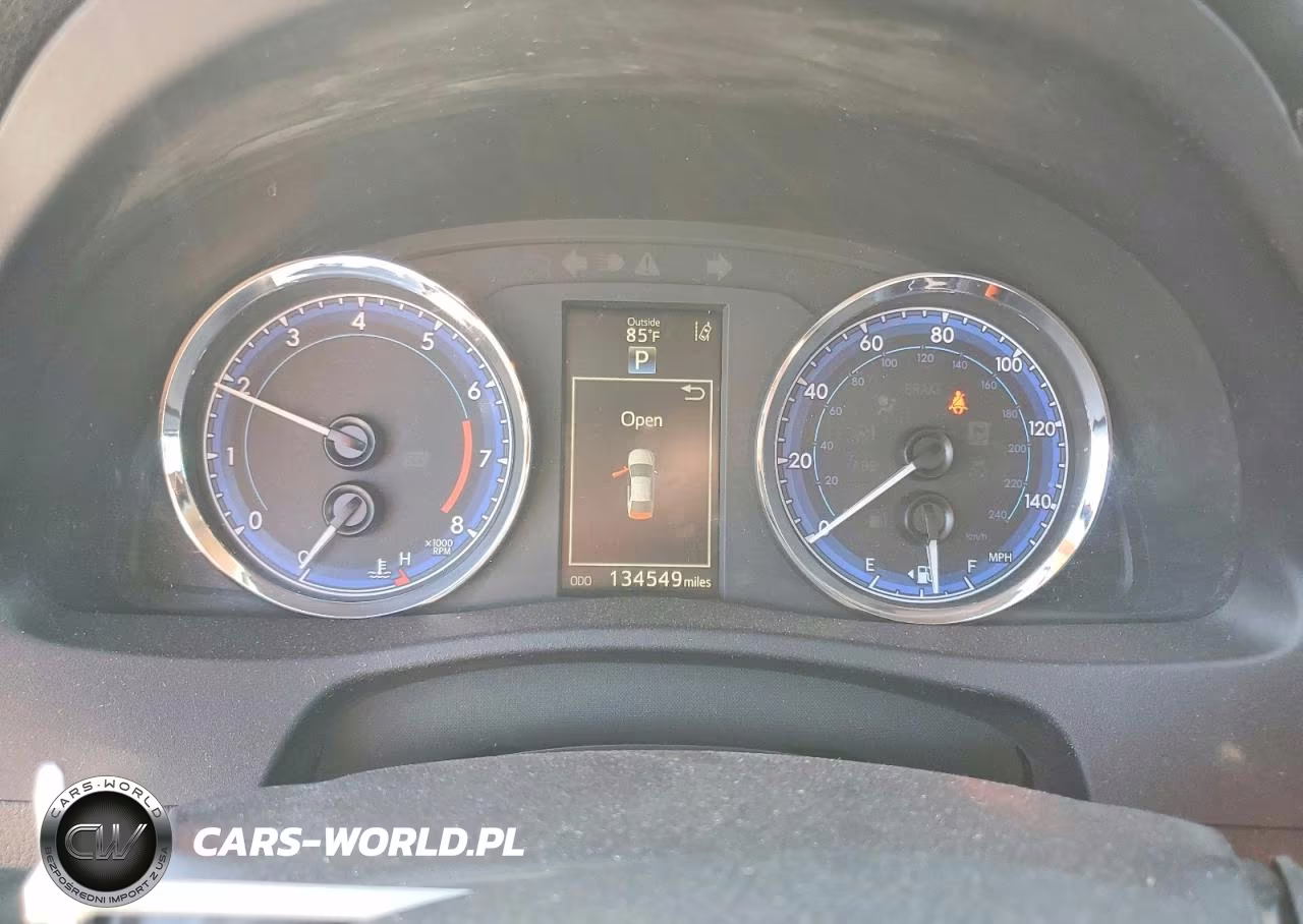 2018 Toyota Corolla Se VIN:2T1BURHEXJC073420 - 9