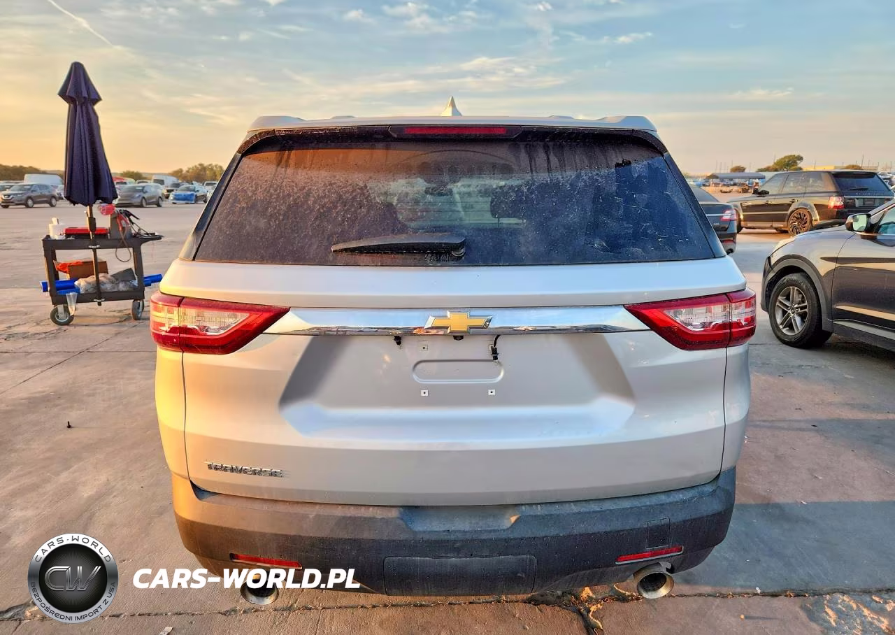 2019 Chevrolet Traverse Ls VIN:1GNERFKW9KJ180356 - 6
